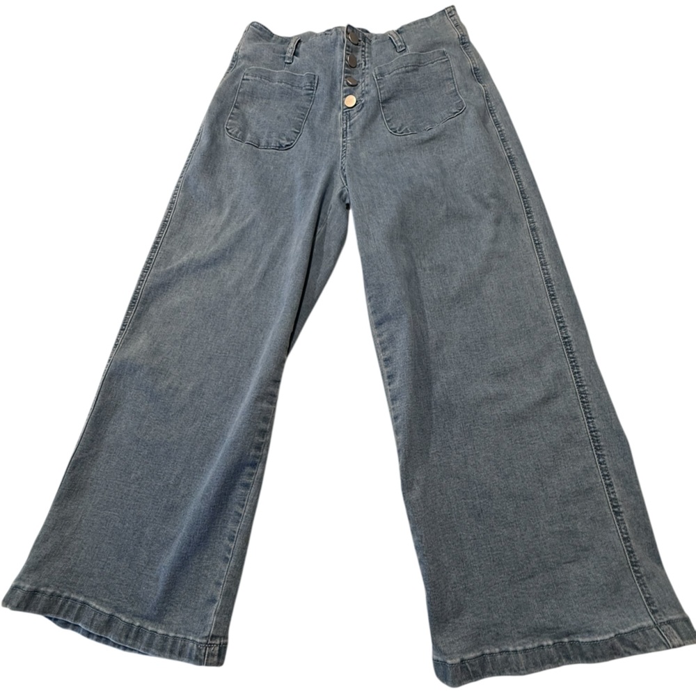 Fly front, Wide-Leg  Blue Jeans with Front Patch Pockets